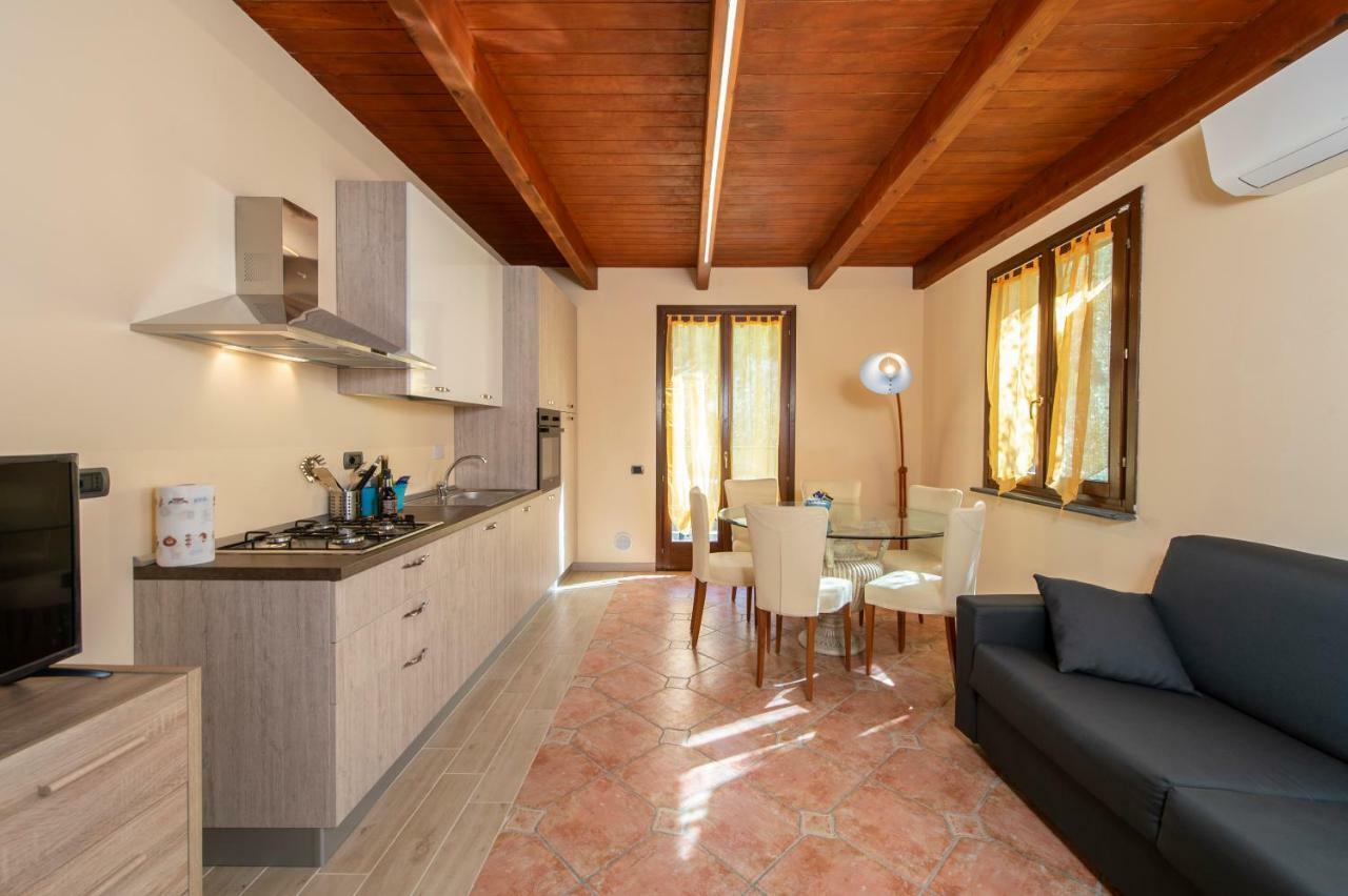 Appartamenti Arco Antico سان بارتولومِيو آل ما المظهر الخارجي الصورة